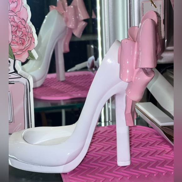 Pink Bow High Heel Ceramic Decor | Girly Vanity & Closet Art I Glam Display - Picture 3 of 6